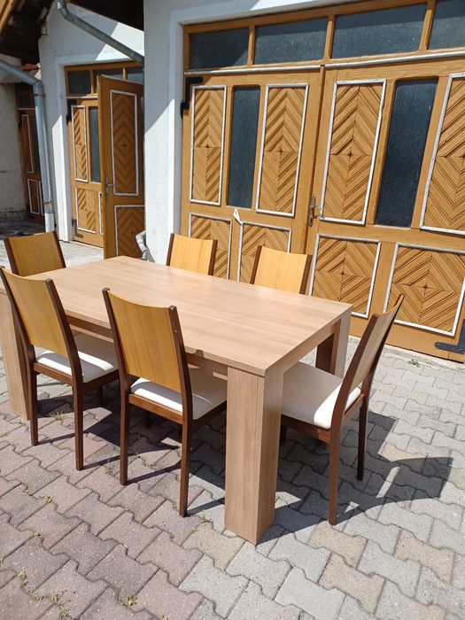 Masa extensibila + 6 scaune
