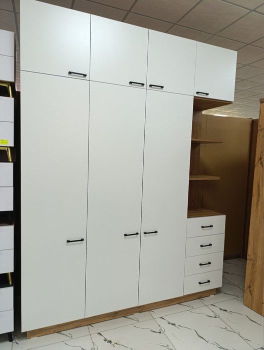 Шкаф антресоль со створкой