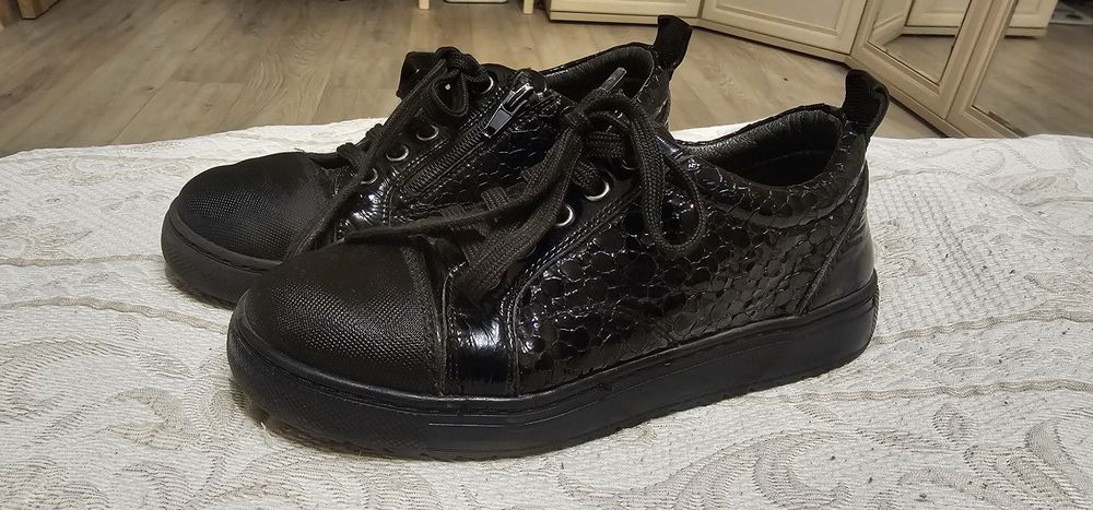 Обувь для девочки