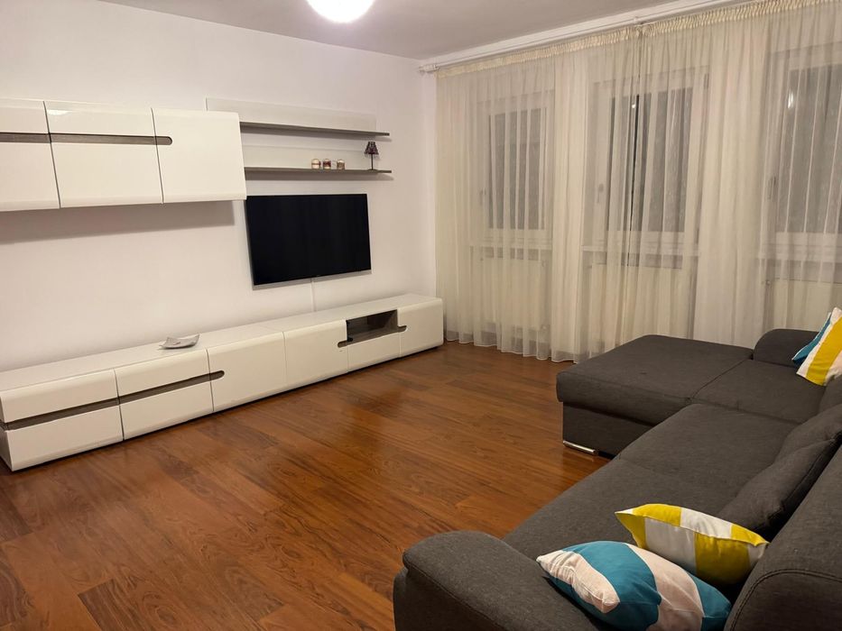 Proprietar închiriez apartament.
