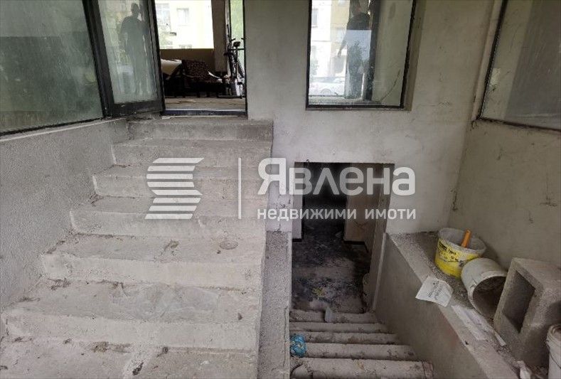 Продава се Къща в Благоевград, Еленово 2 - 240 кв.м за 573 €/кв.м - Снимка #3