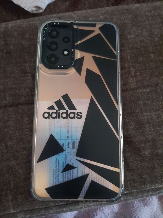 Samsung A 23 ideal sostayana