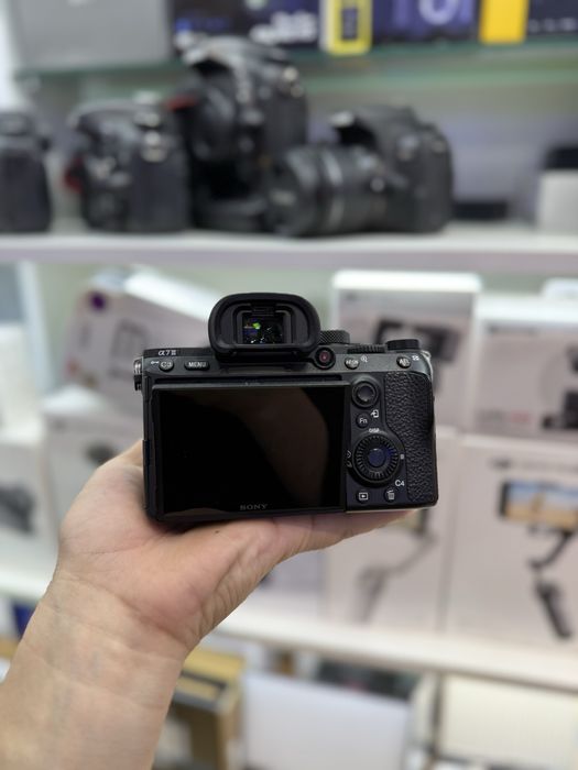 Sony a7 III 24-70 f4 zeiss kit