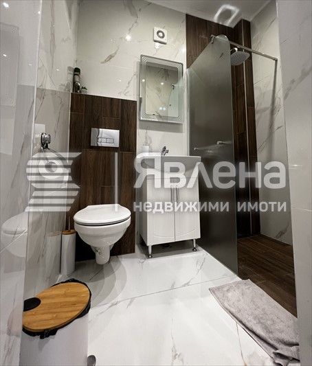 Дава се под наем Двустаен апартамент в Варна, Център - 50 кв.м за 700 € - Снимка #5