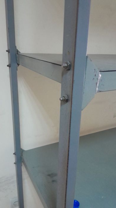 Продам стеллаж разборный качественный мощный для тяжёлых вещей 5/2,5 м