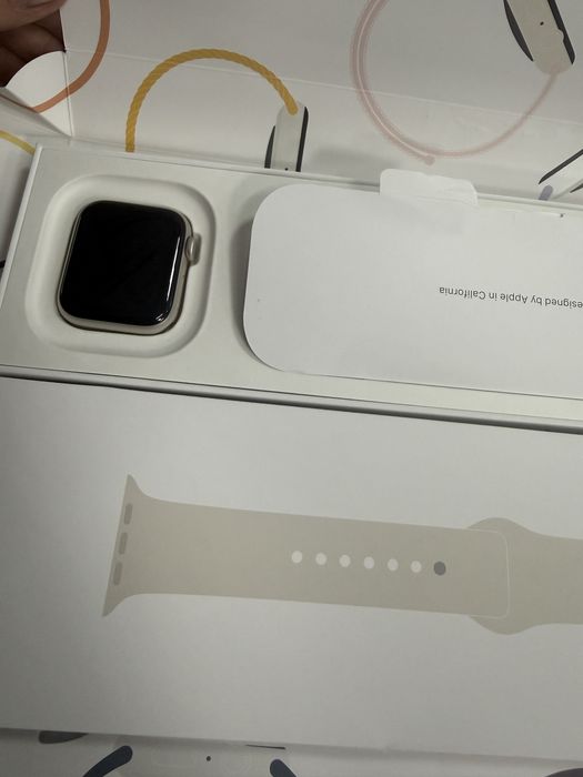 Apple Watch Series SE2 40 mm (Лисаковск лот: 1-2-0-3-2-8-1)