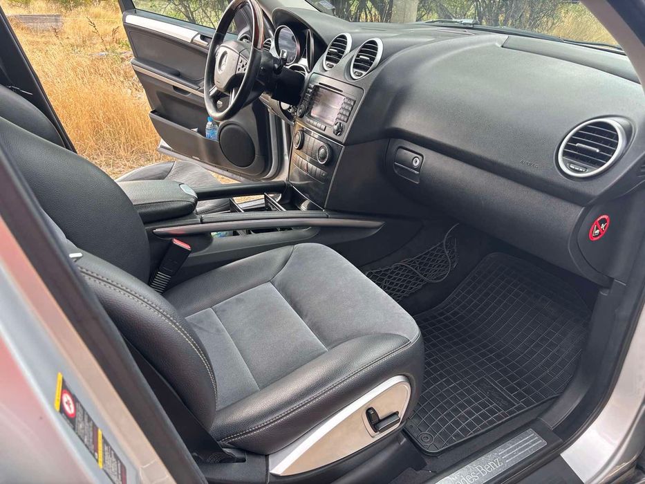 Продавам джип Мерцедес 350