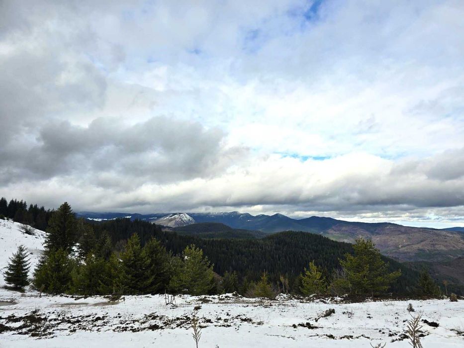 Парцел за продажба в с. Зорница