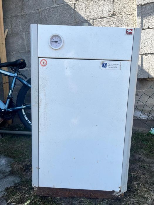 Инкубатор. Микровалновка. Печка 200кв 2014г б/у