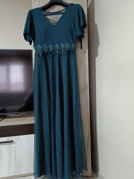 Дамски  рокли.