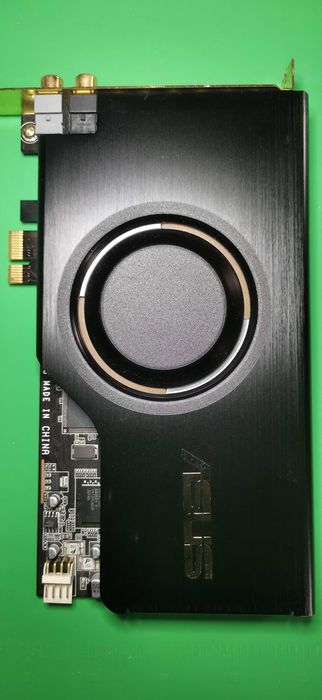 Звукова аудио карта ASUS Xonar D2X, PCI-E x1, 24-bit / 96kHz (5.1) за геймърски PC компютър за Linux Windows CMI8788 [Oxygen HD Audio]