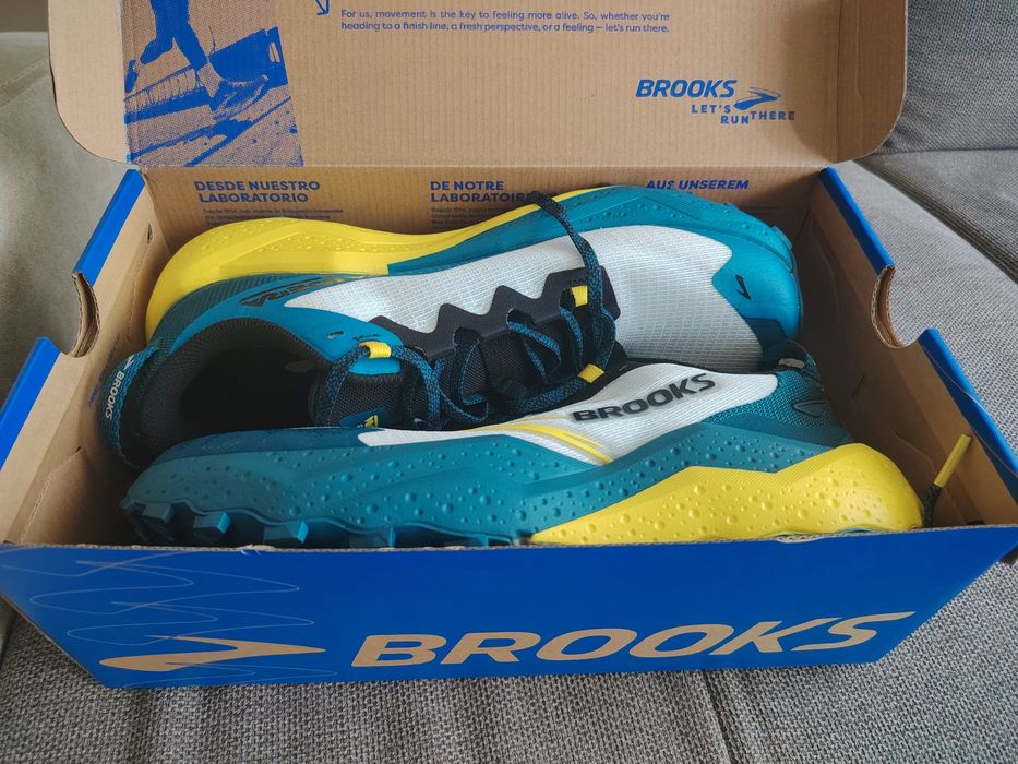 Brooks Caldera 8