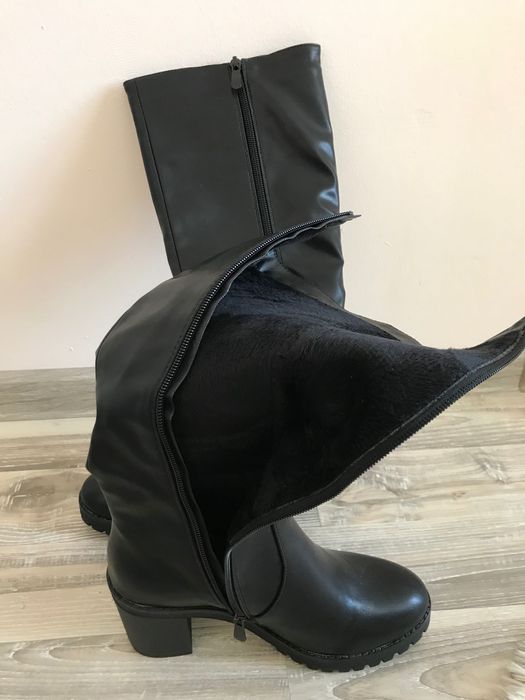 Нови ботуши от еко кожа 38 размер