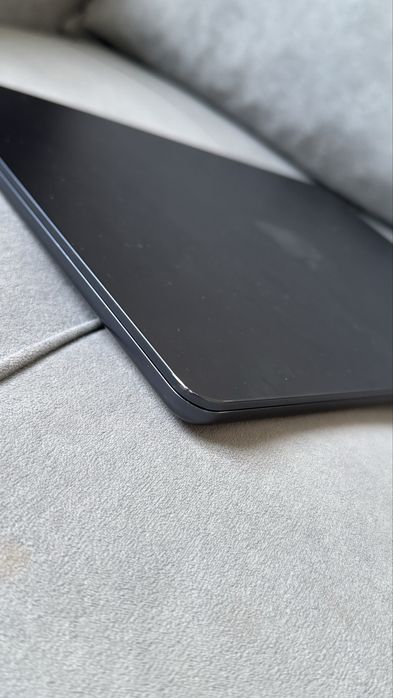 MacBook Air  Чип apple M2  Процесс 8гб