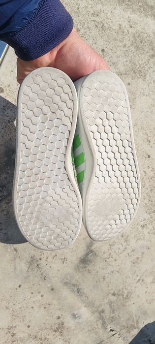 Adidasi adidas originali fete domnisoare femei marimea 36
