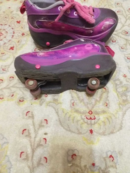Детские  кроссовки-ролики