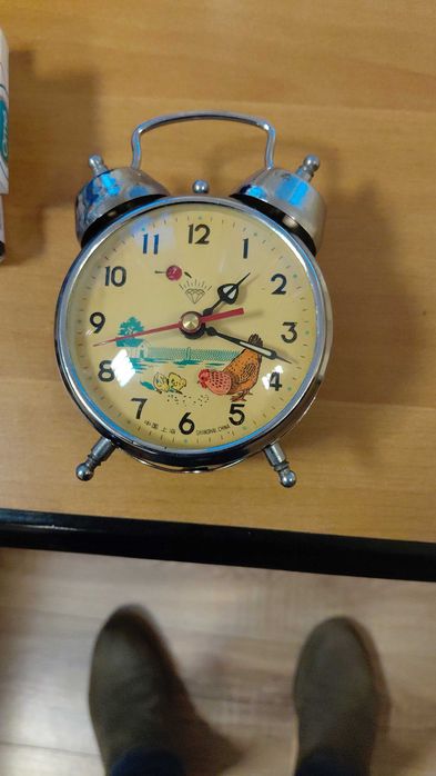 Запазени часовници будилници в добро състояние работещи