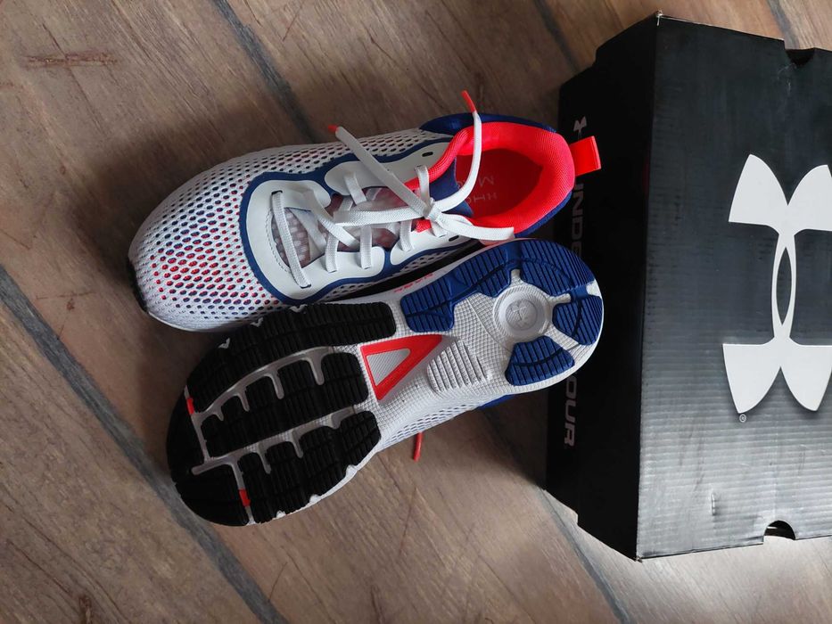 Маратонки Under Armour  UA W HOVR Machina 2