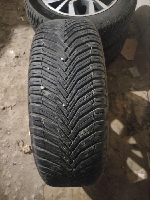 Джанти Mitsubishi с всесезонни гуми Michelin CrossClimate 2 225/55/R18