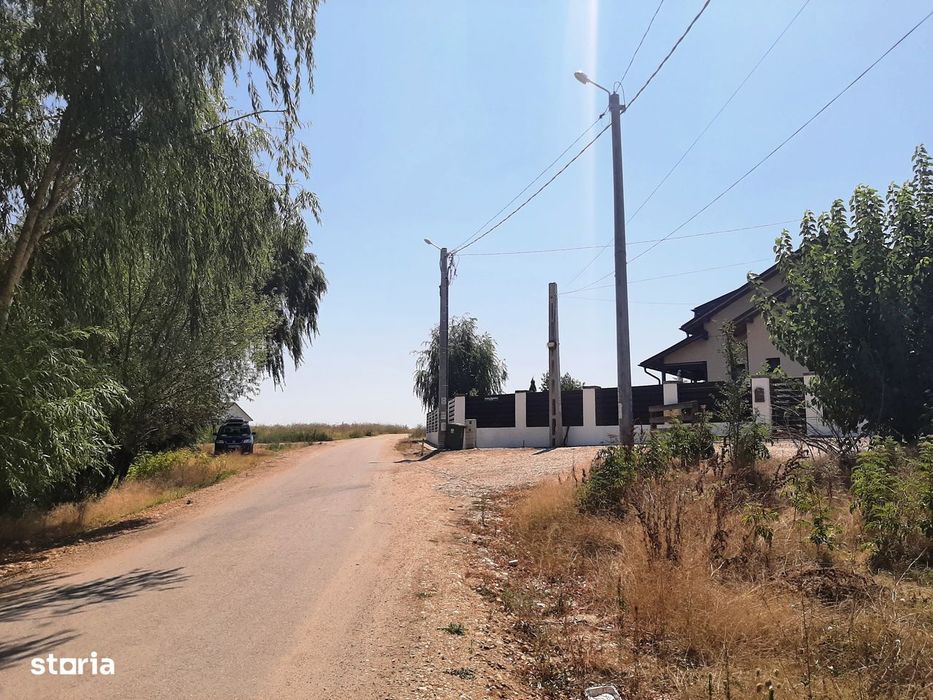 Teren intravilan zona de lacuri Berceni Ilfov – vedere la lac