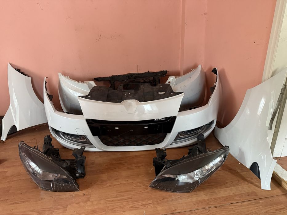 Renault megane 3 gt bara fata capota aripa far trager