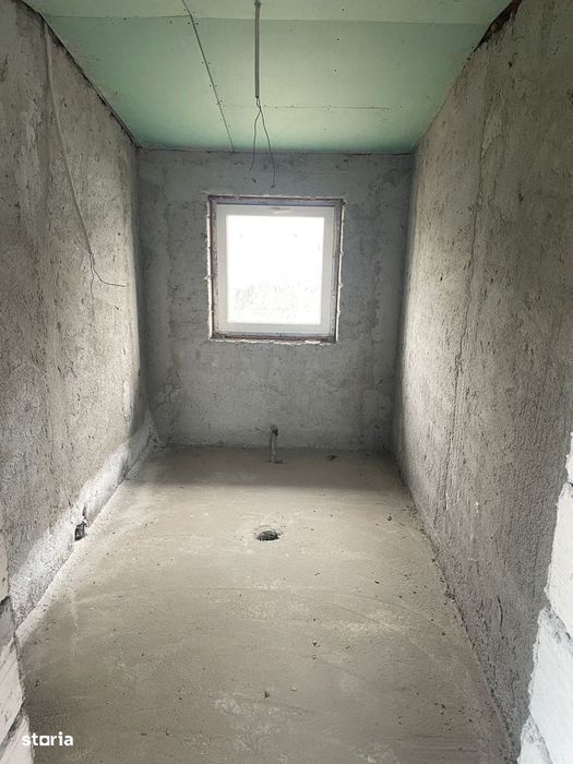 Casa de vanzare, Poroschia, in constructie avansata