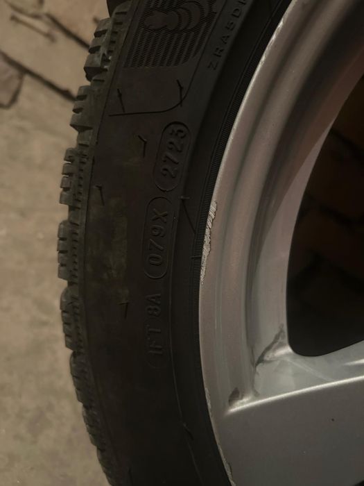 Гуми с джанти!!!