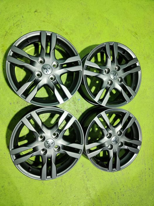 16 4x114.3 Mitsubishi лети джанти 4х114.3 мицубиши