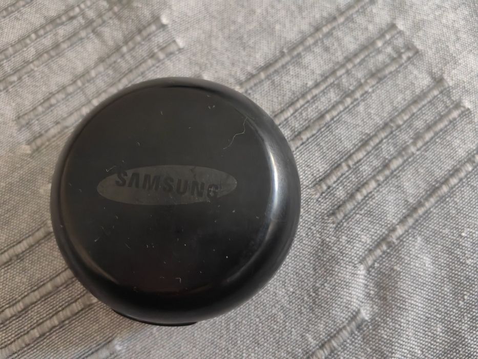 Продавам слушалки Samsung