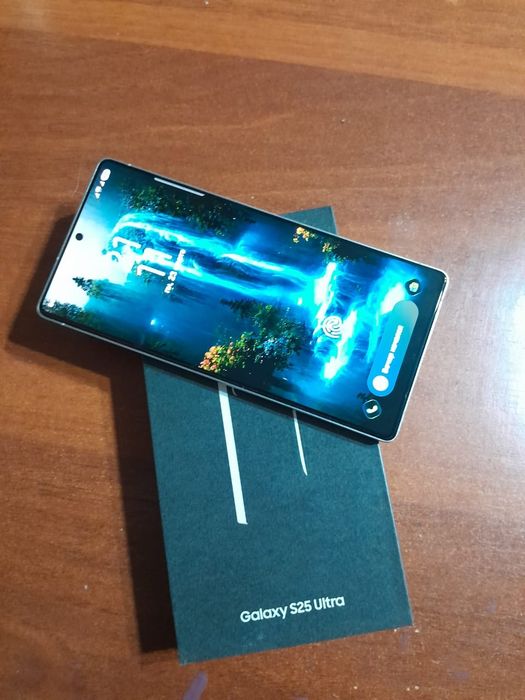Продам Самсунг S25 ULTRA