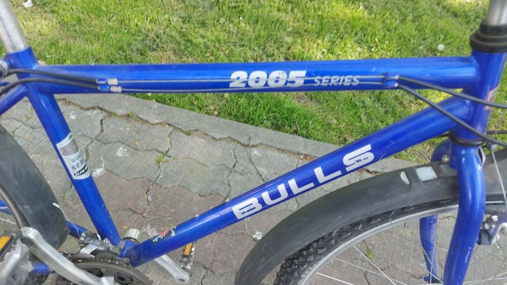 Bicicleta Trek 6300 Rock Shox și bicicleta  Bulls