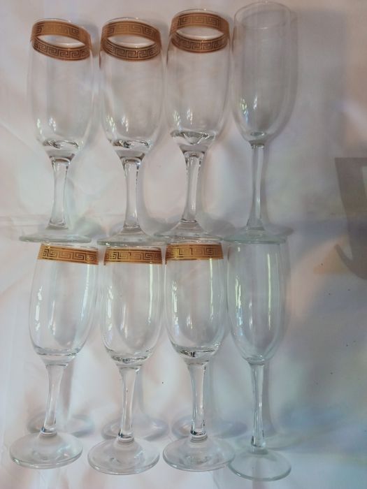 Продам фужеры новые