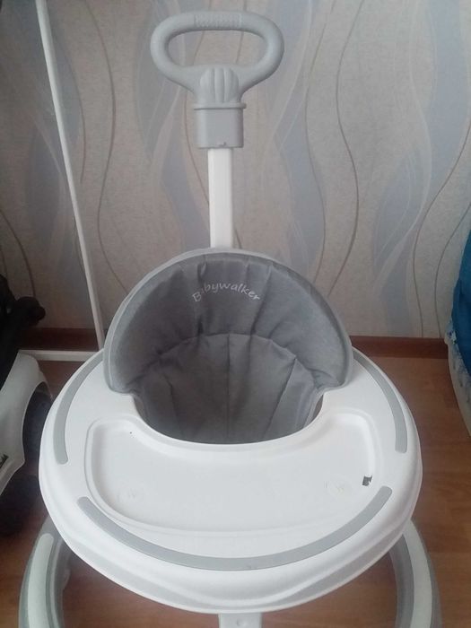 Детский ходуног новый