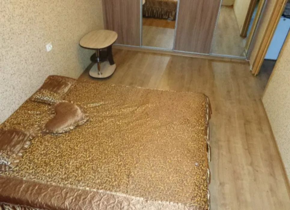 Сарыарка 11-Кенесары,  2ч 2000