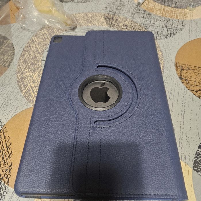 iPad Air 3th Generation 64GB + кожен кейс