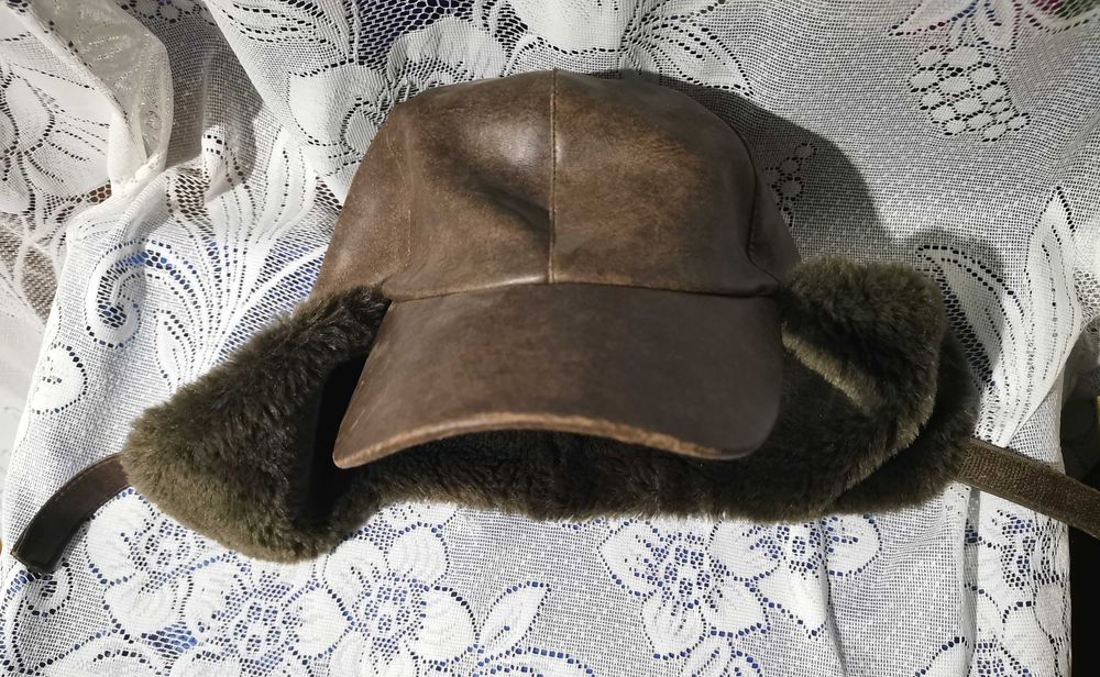 Кепки с ушами утеплённые