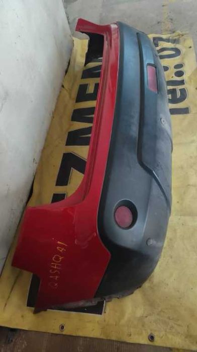 bara spate rosie Nissan Qashqai an 2012