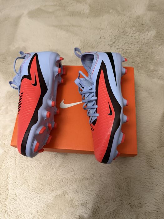 Бутонки   Nike Phantom Low Acad