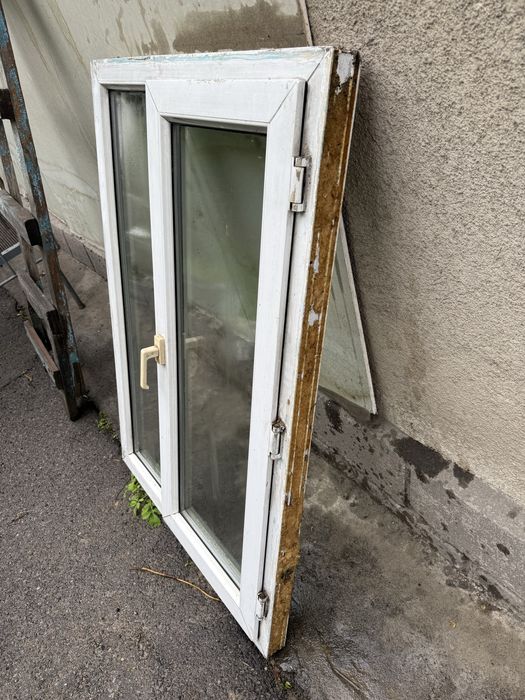 Поастиковое окно