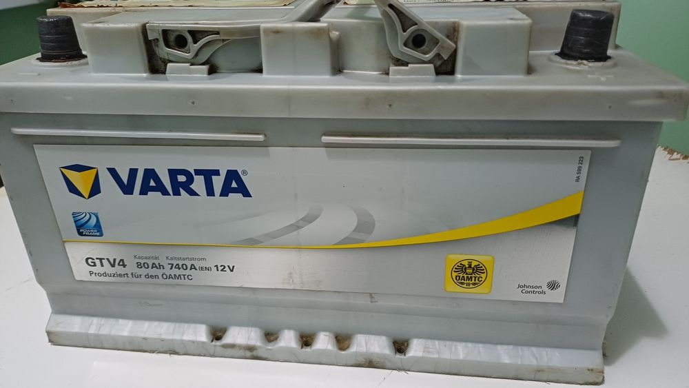 АКУМУЛАТОР VARTA 80A/740 перфектен
