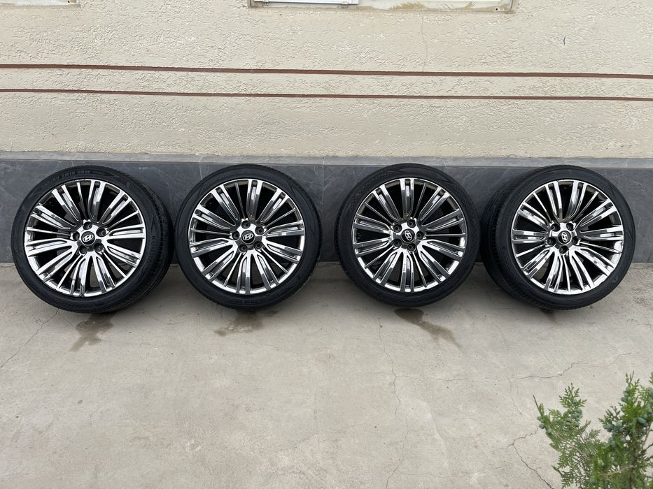 Продам диски в идельном состояние, от KIA K8!