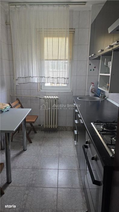 Apartament 2 camere semidecomandat, etaj 4 - Rovine - Posta