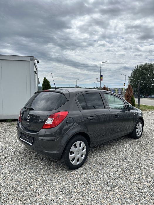 Opel Corsa 2014 1,3 dirsel 70000 km