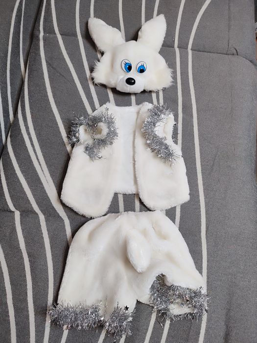 Новогодний костюм зайчика