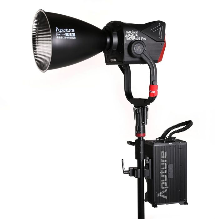 Aputure LS 1200d Pro (осветительный прибор)