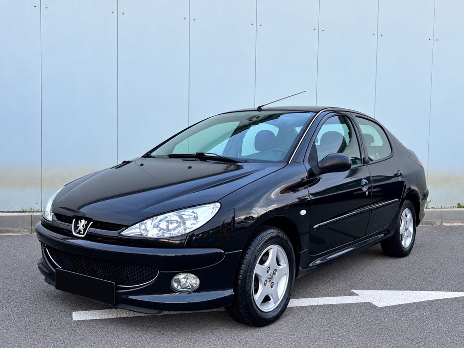 Peugeot 206 Sedan 70.000 Km 1.4 Benzina Model Full IMPECABILA(logan,clio)