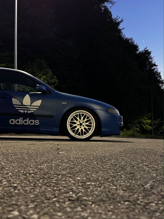 SEAT Leon 2001 — imagine 3