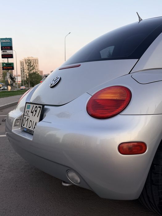Продам машину Volkswagen Beetle