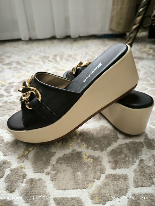 Сабо на платформе, Турция