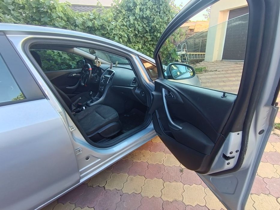 OPEL Astra 2014 — imagine 3